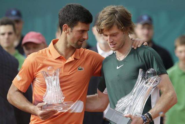 西班牙人都 西班牙人都